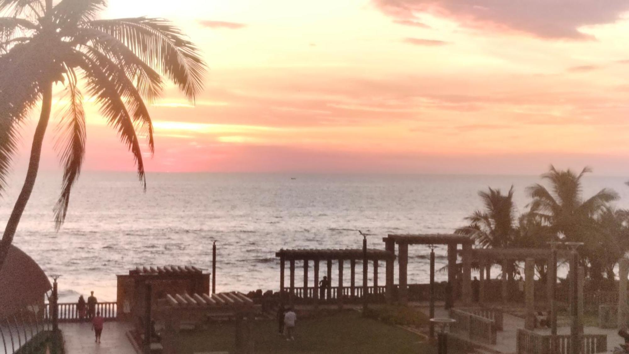 Banyan Tree Samudra Hotel Kovalam Bagian luar foto
